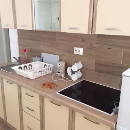 Nona Marija フヴァル