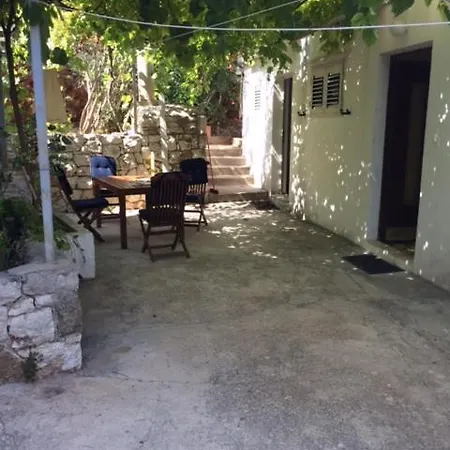 Nona Marija アパート *