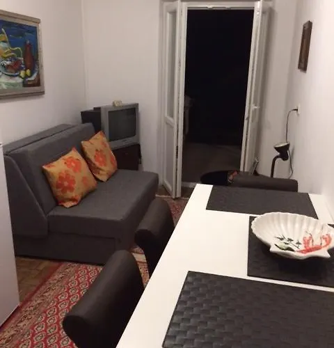 Nona Marija Hvar Town